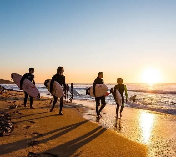 Tiago Pires Surf School